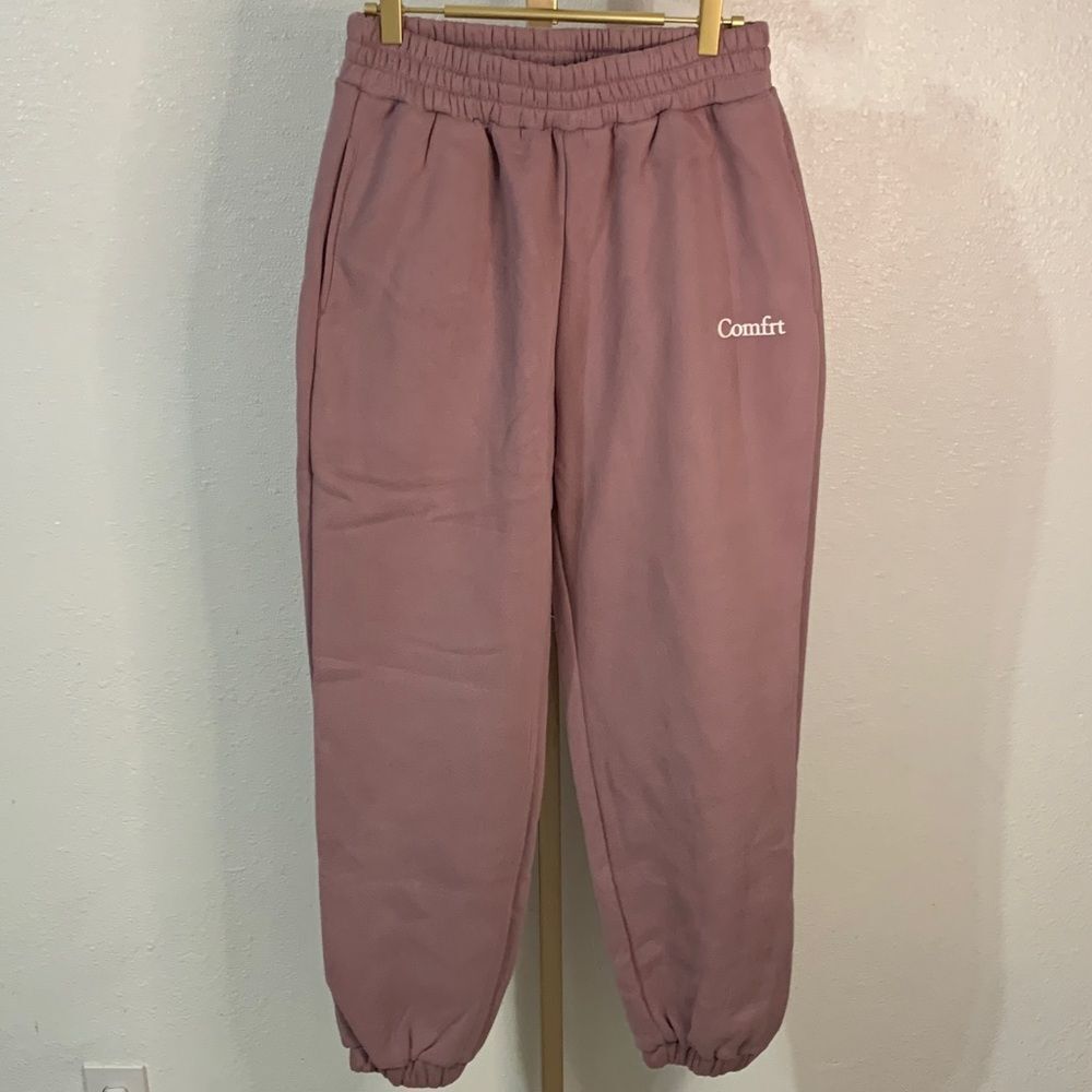 Comfrt- Orchid (pink) Cloud Sweatpants- Medium- NEW